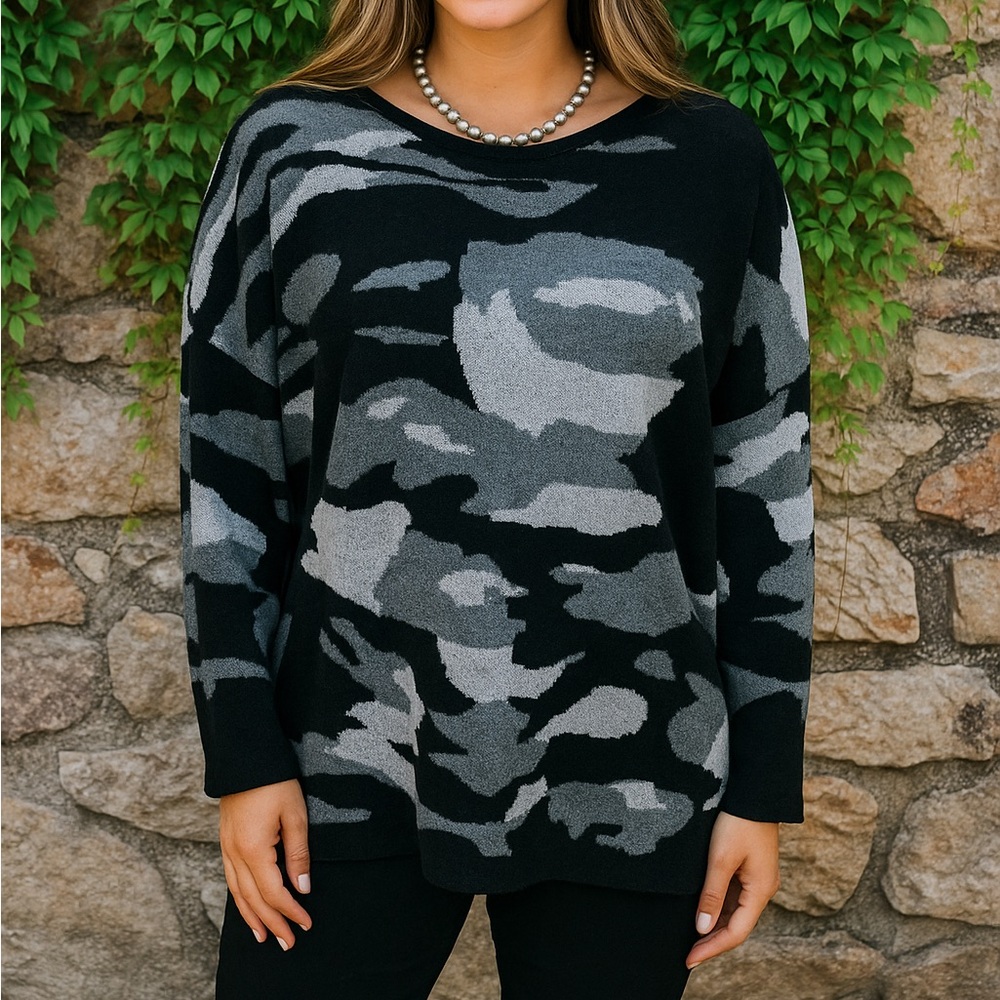 KINROSS CASHMERE Quiet Luxury Gray Camo Sweater, S